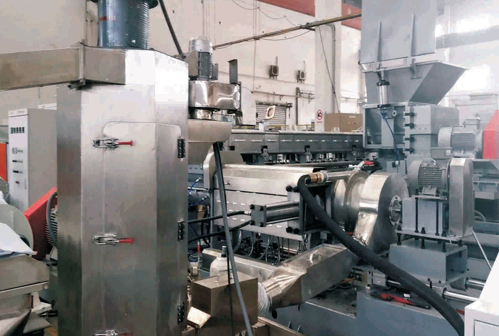昆山科信橡塑機械有限公司是一家生產管材母粒造粒機塑料造粒組的生產廠家